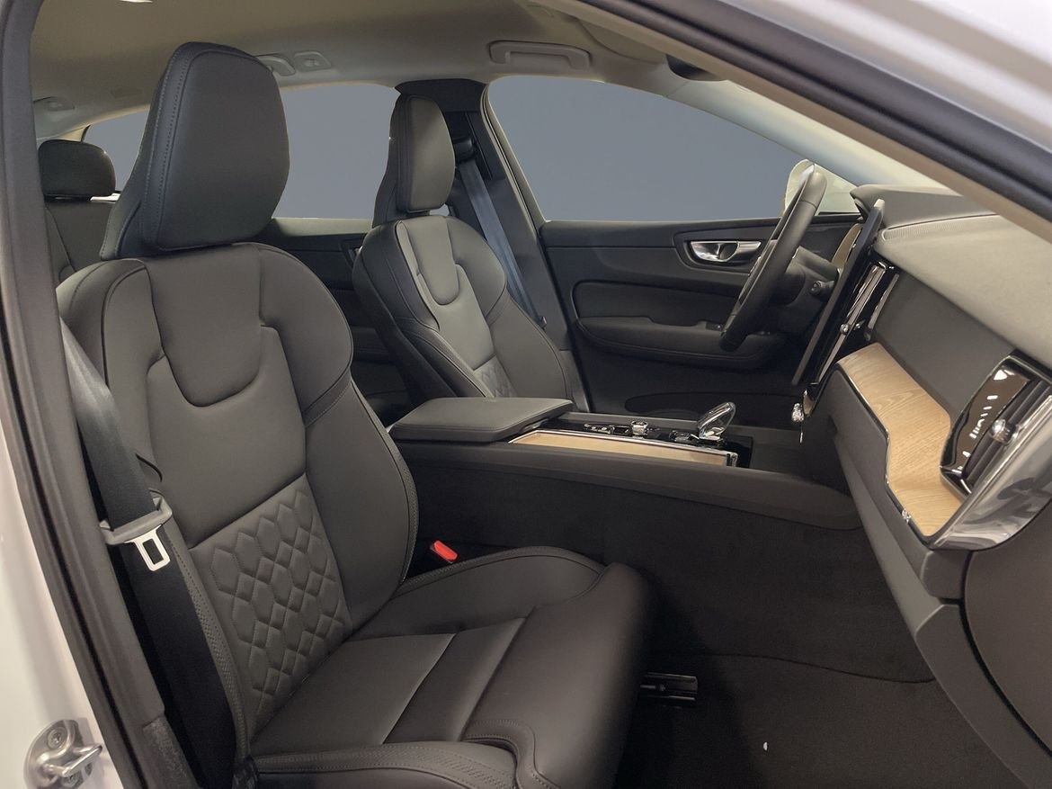 Volvo XC60 T6 Plus Bright Nordic Edition 2027, bild 6/10