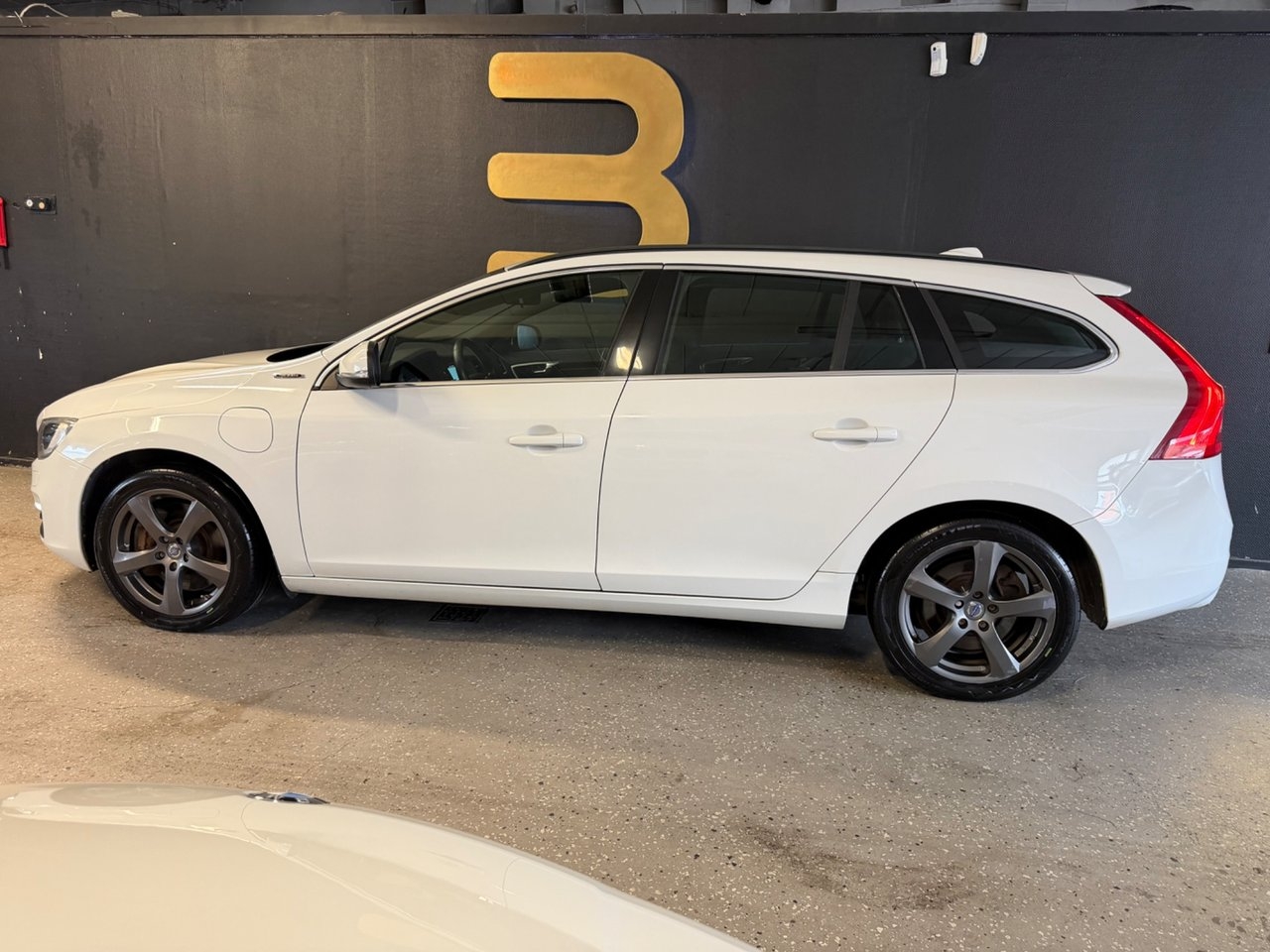 Volvo V60 2016, bild 2/10
