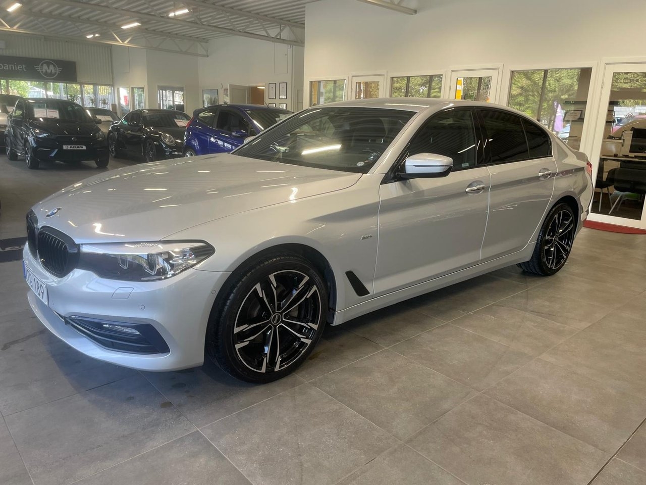 BMW 520 2018, kuva 2/10