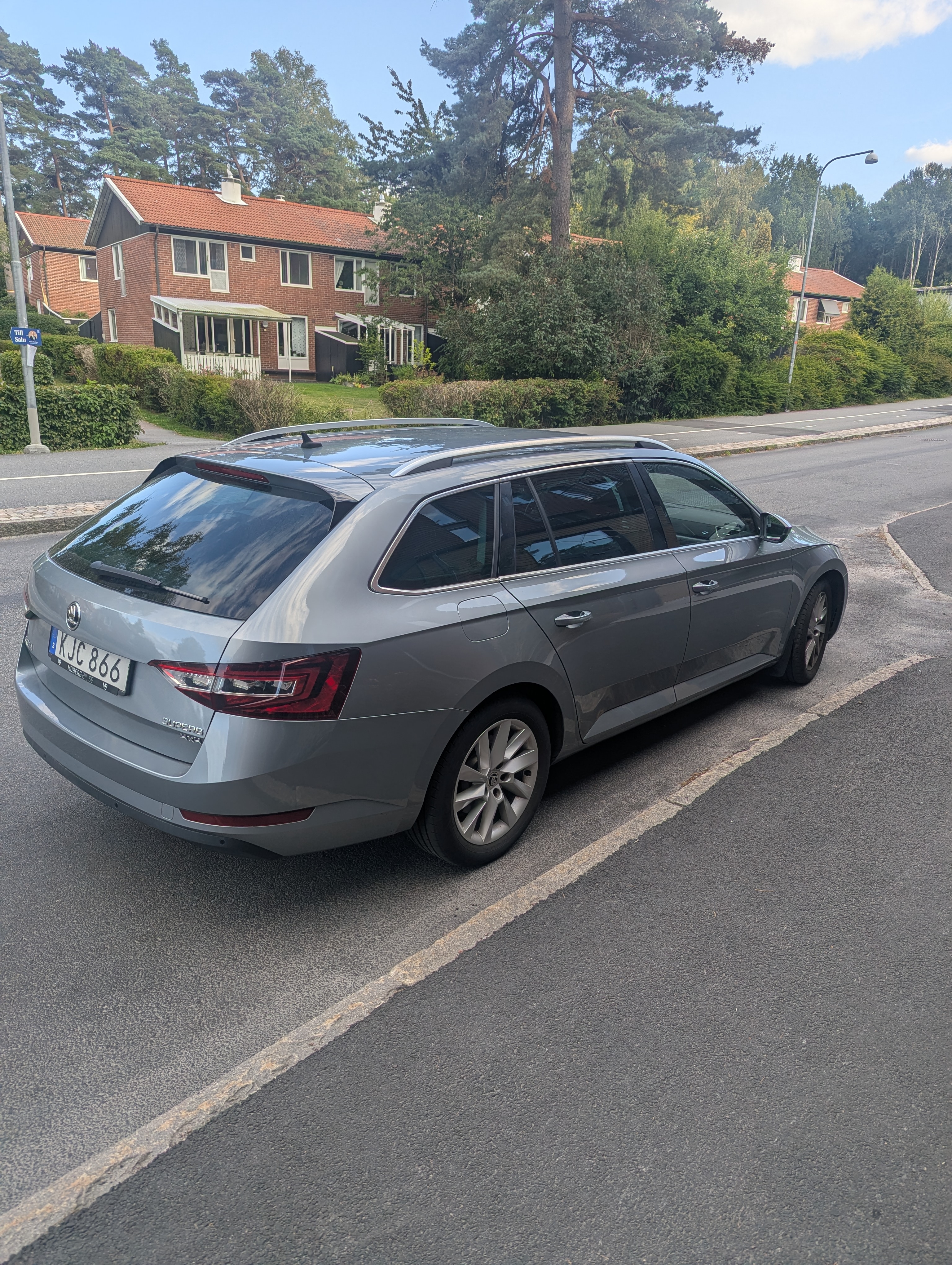 Skoda Superb 2017, bild 3/6