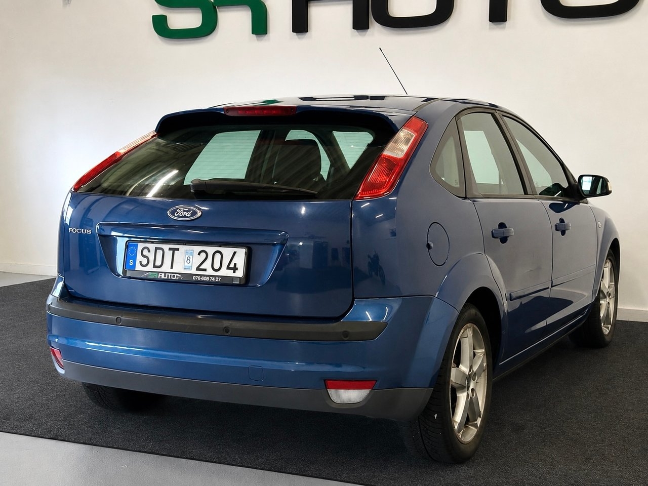 Ford Focus 5-dörrars 2.0 2007, bild 4/9