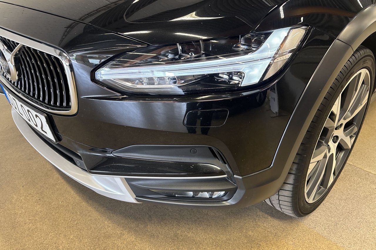 Volvo V90 Cross Country 2019, kuva 3/10