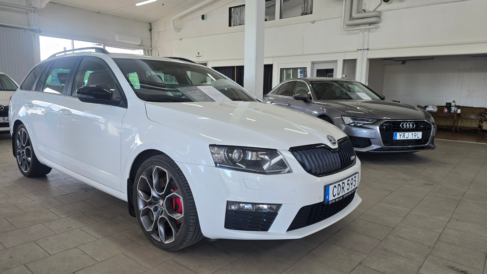 Skoda Octavia 2014, bild 2/9