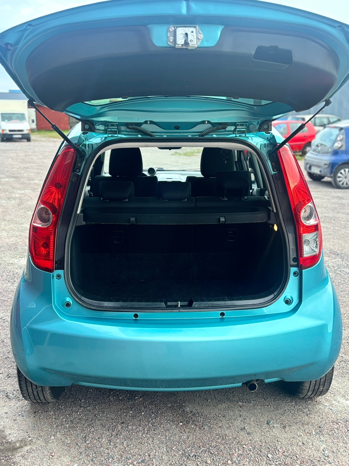 Suzuki Splash 1.0 DOHC 12V VVT Manuell 2010, bild 8/8