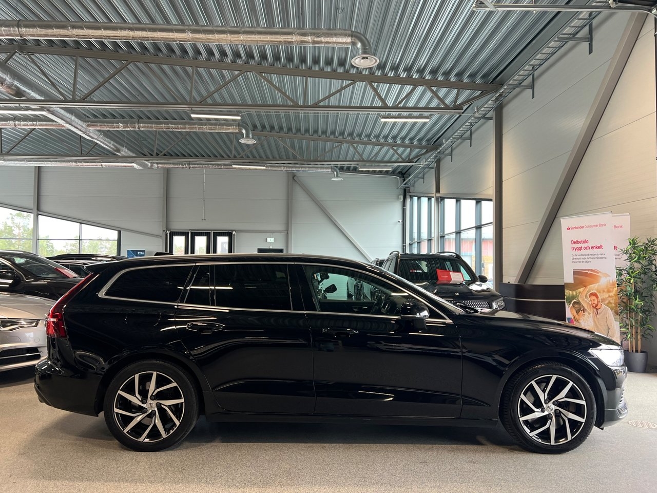 Volvo V60 2020, bild 2/10