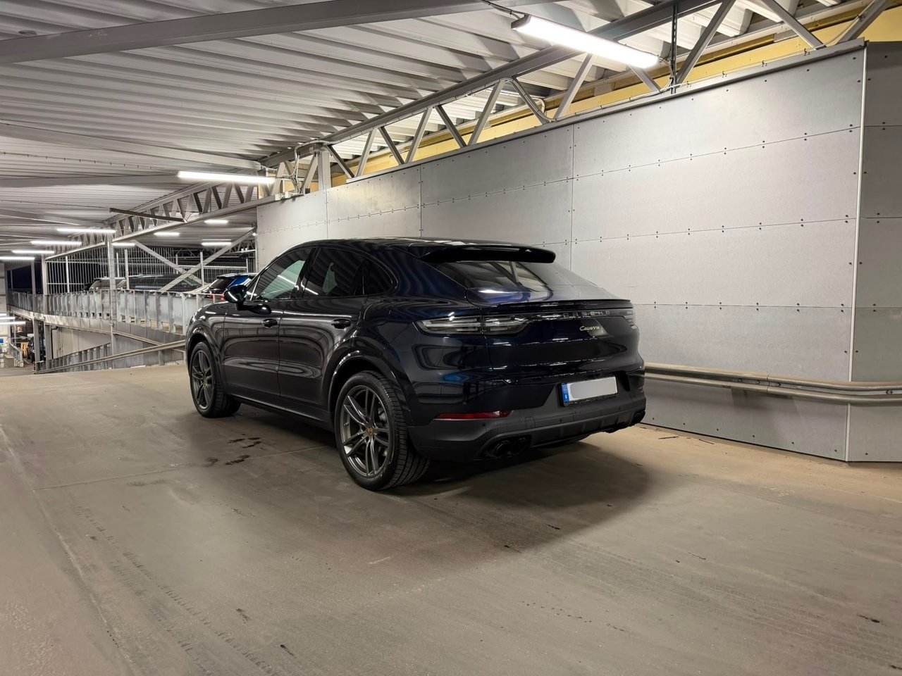 Porsche Cayenne 2021, bild 2/10