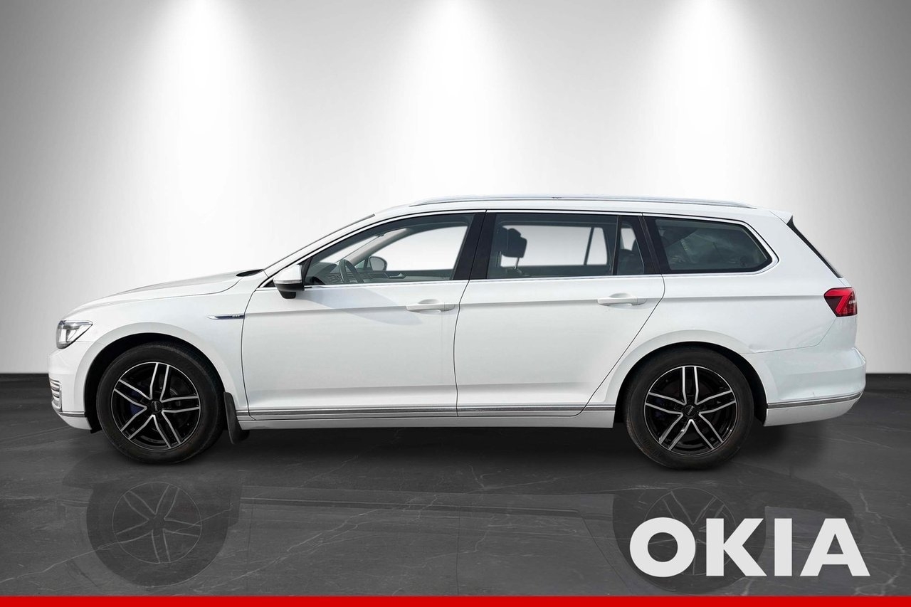 Volkswagen Passat 2017, bild 2/13
