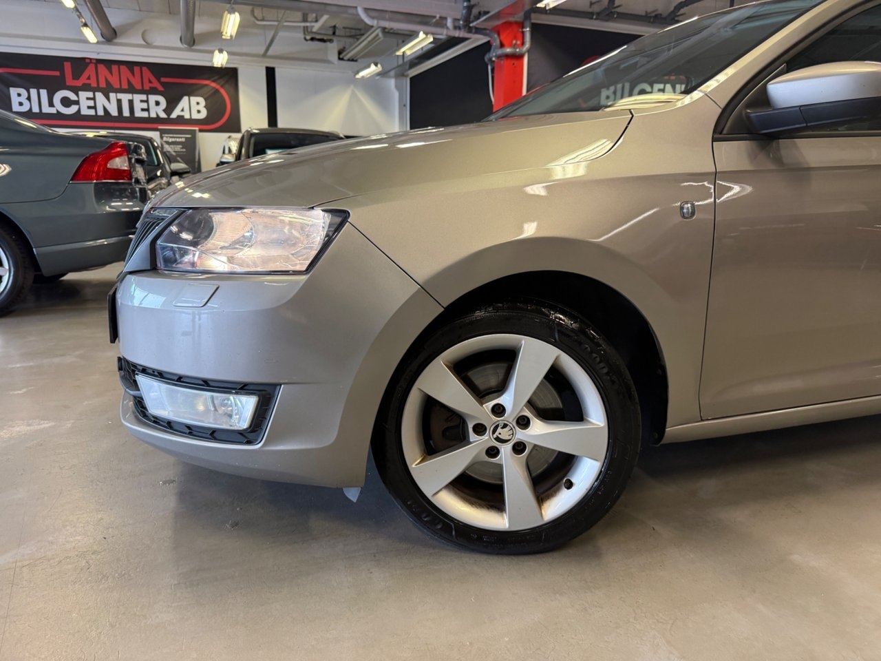 Skoda Rapid 2013, kuva 2/10