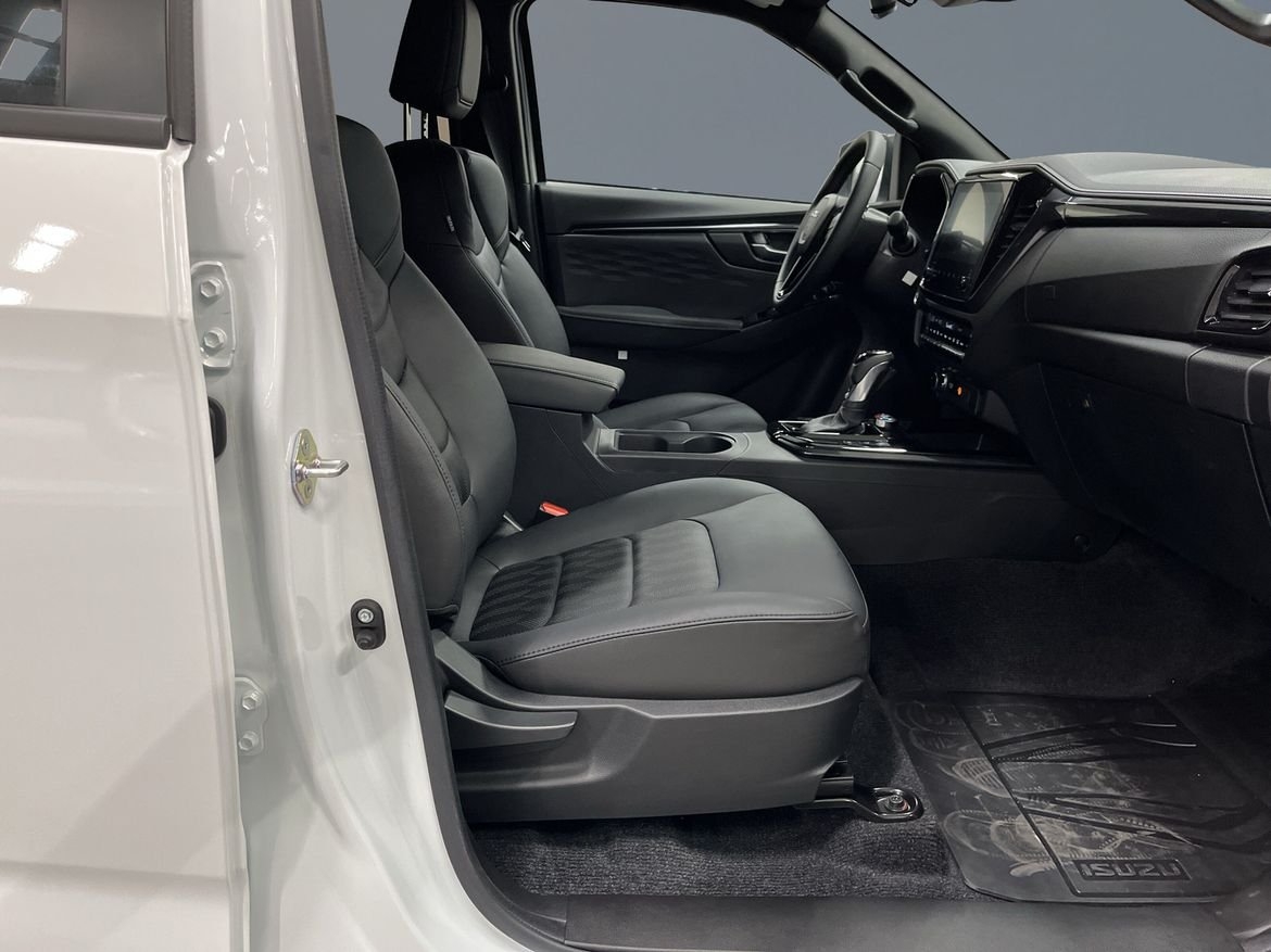 Isuzu D-max XRX DC AT CNG 2024, bild 4/12