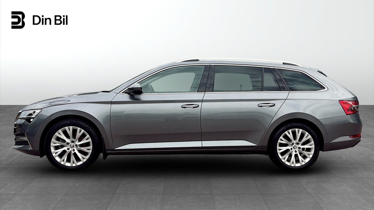 Skoda Superb 2024, bild 2/10