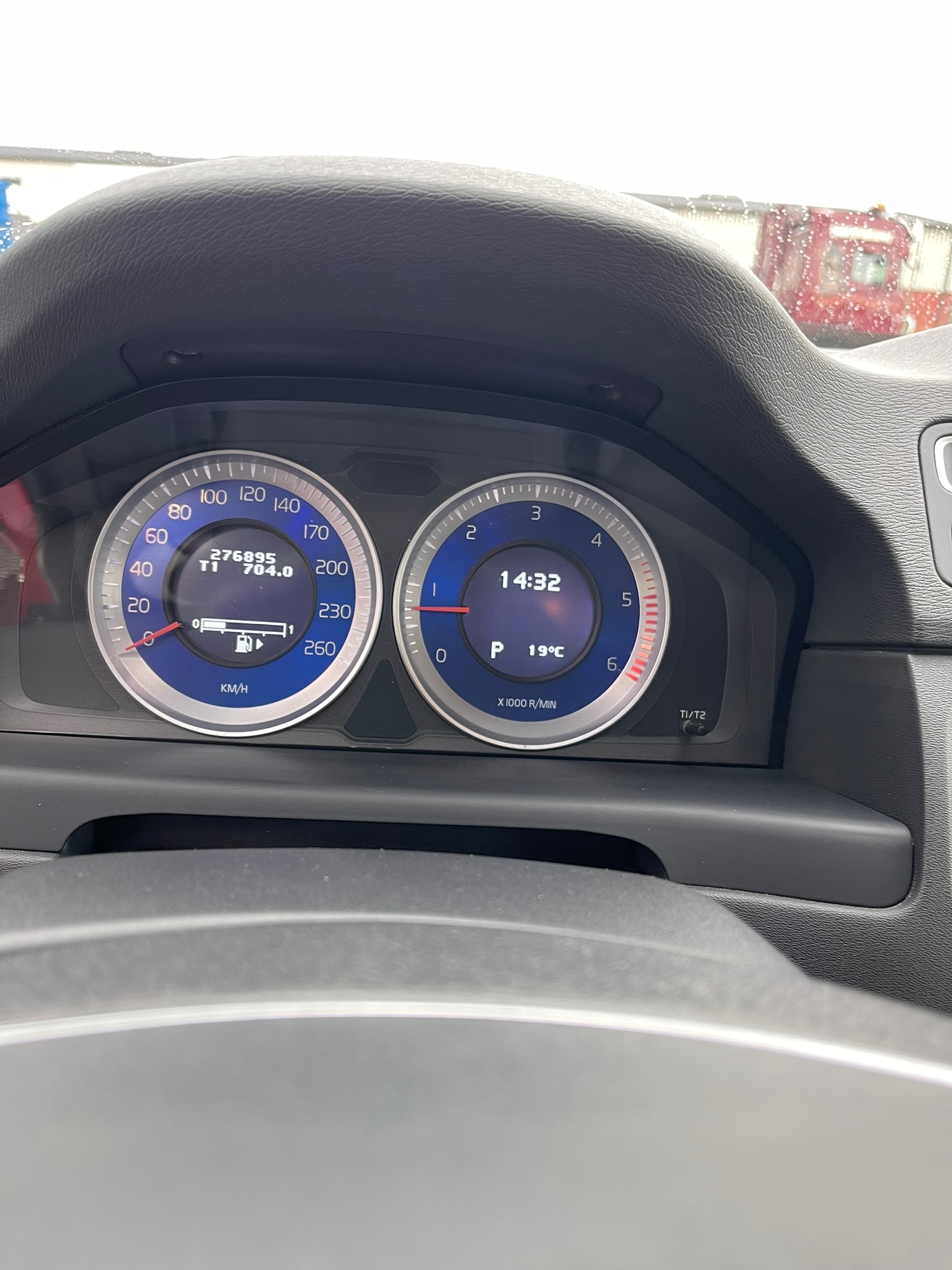 Volvo V70 D5 215hk R-design Geartronic 2012, photo 8/8