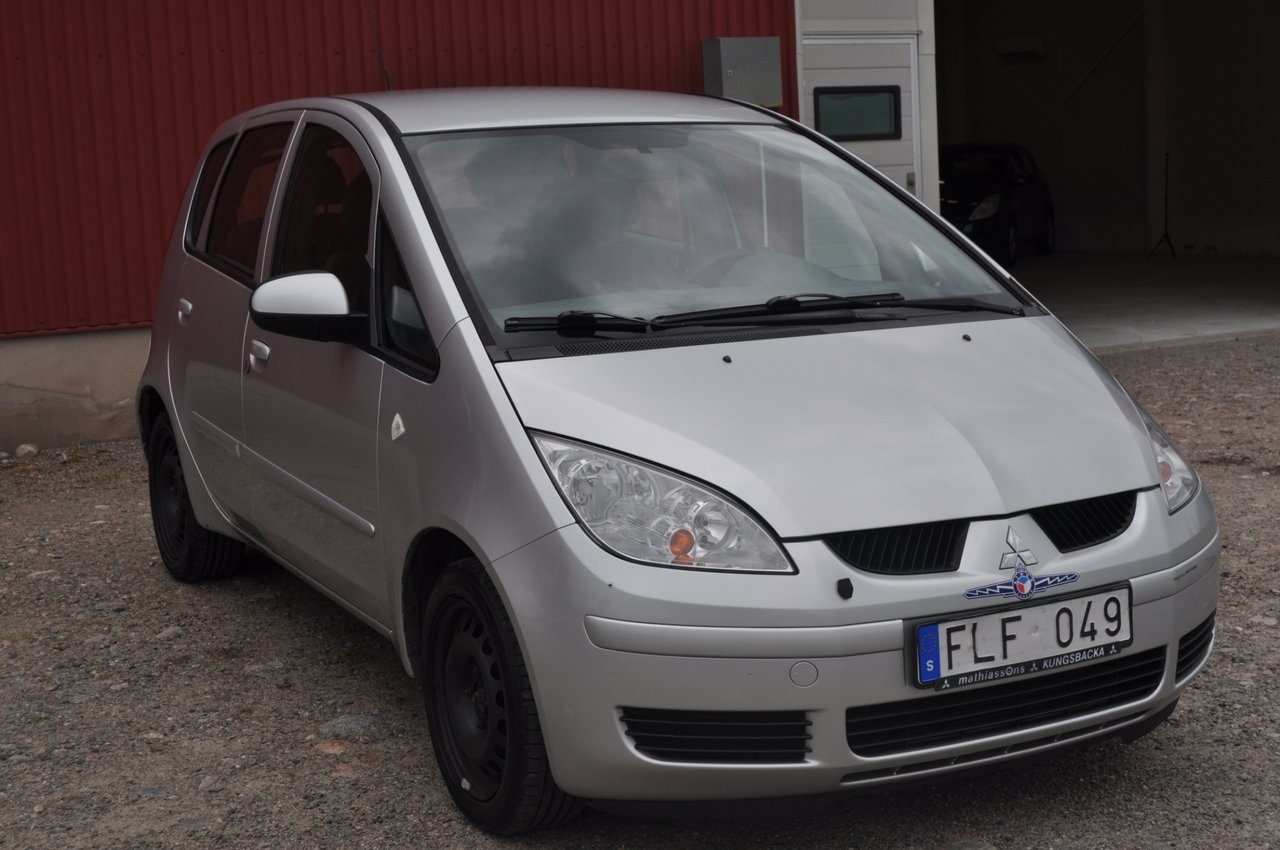 Mitsubishi Colt 1.3 MIVEC Allshift 2007, bild 2/10