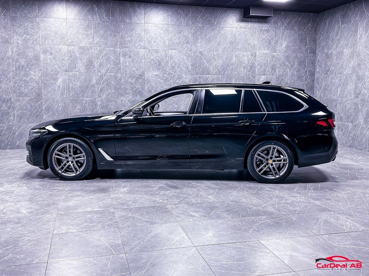 BMW 520 2021, bild 4/28