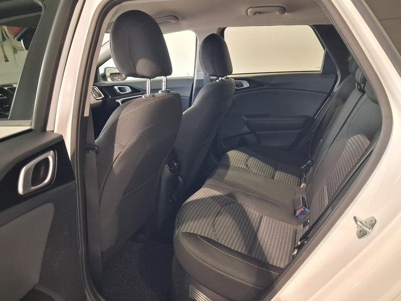 Kia Ceed SPORTSWAGON Plug in 2024, bild 3/6