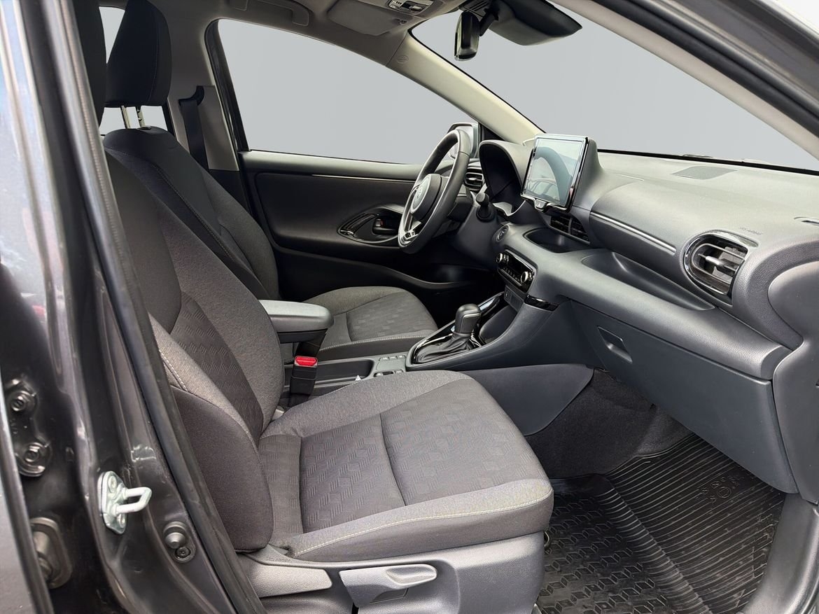 Toyota Yaris 2025, bild 7/11