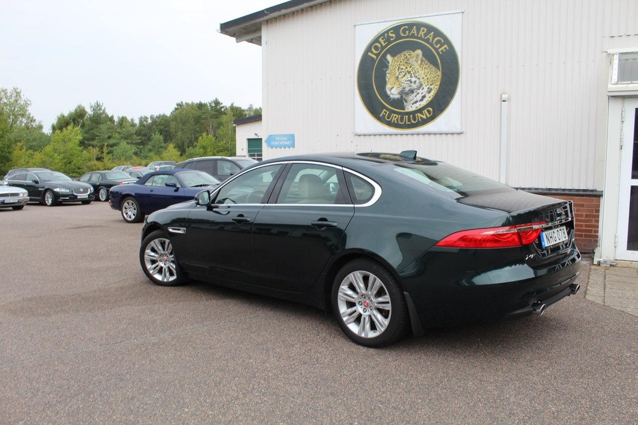 Jaguar XF