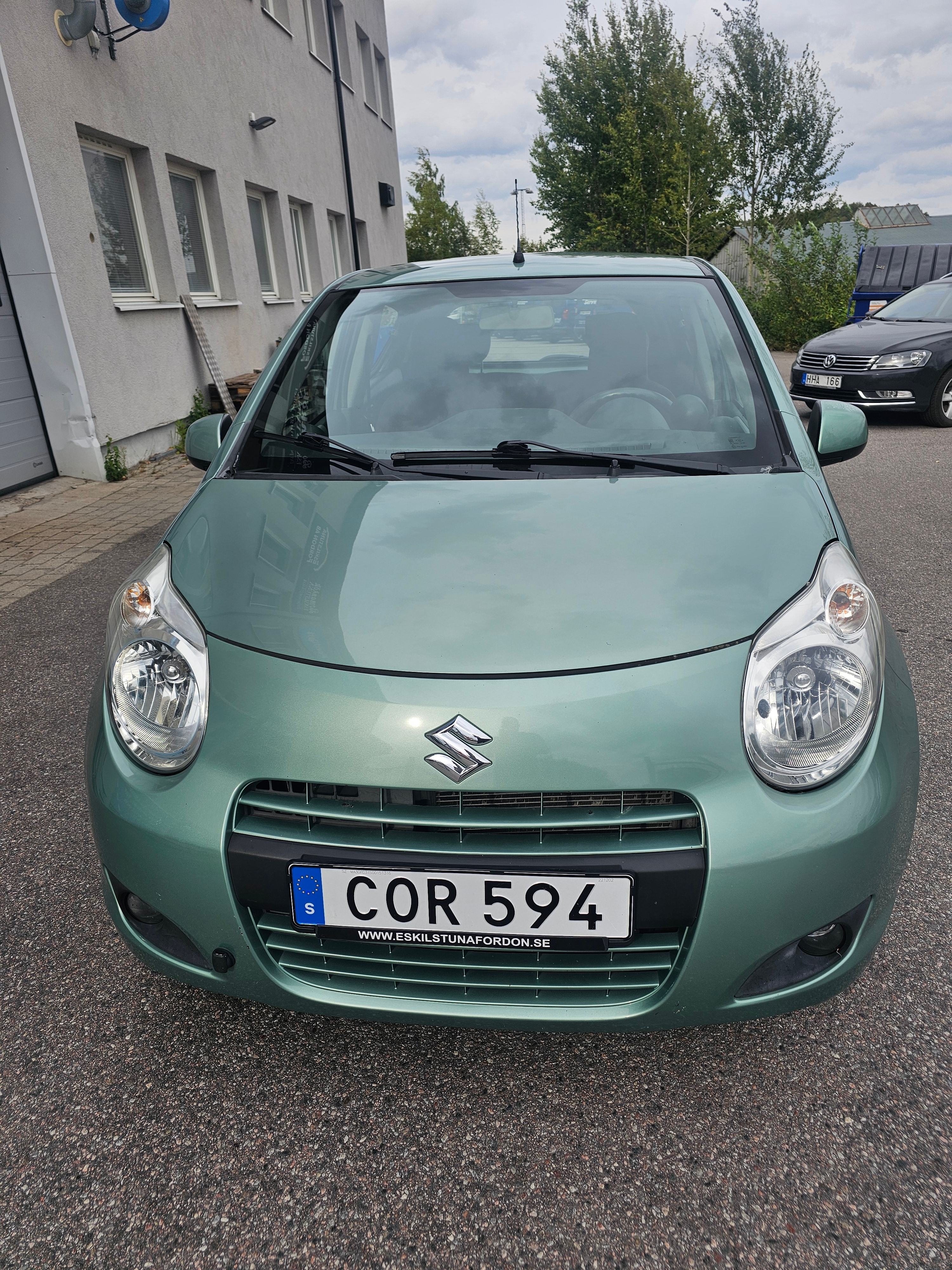 Suzuki Alto 1.0 DOHC 12V VVT Manuell 2009, photo 2/7