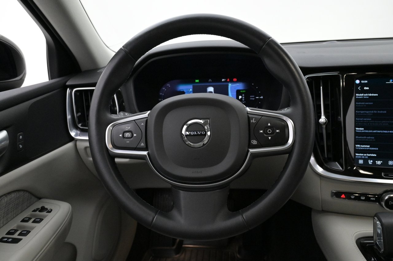 Volvo V60 Recharge T6 AWD Core AdapFarth 2023, bild 7/10