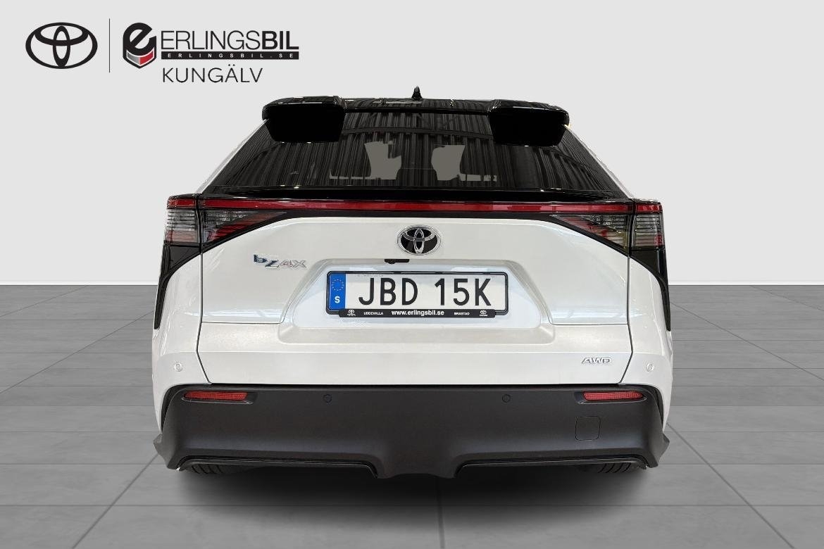 Toyota bZ4X AWD Executive 20 alufälgar 2023, bild 5/10