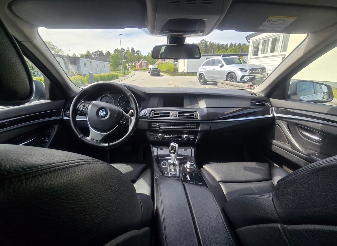 BMW 520 d Touring Steptronic 2013, bild 3/5
