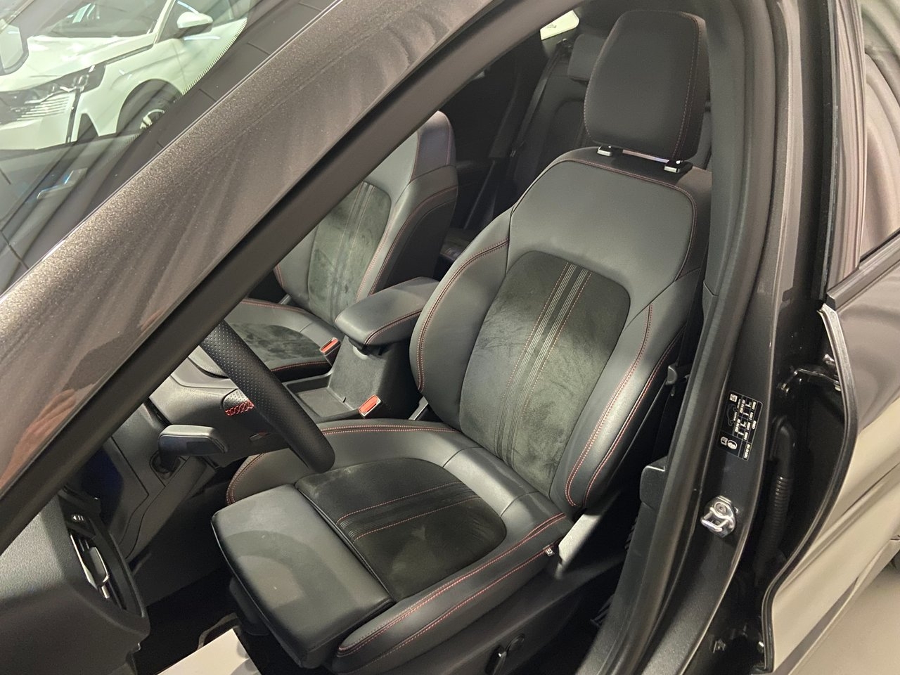Ford Kuga 2025, bild 7/10