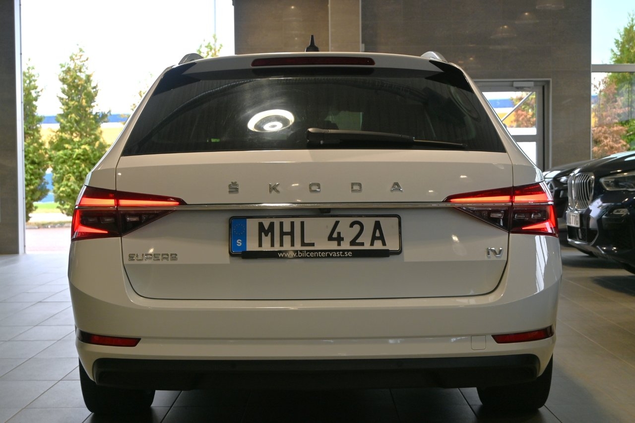 Skoda Superb 2022, bild 4/10