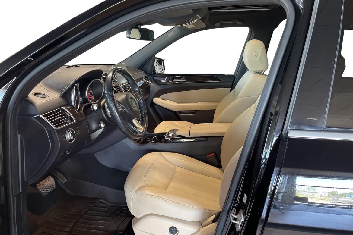 Mercedes-Benz GLS 2017, kuva 7/10
