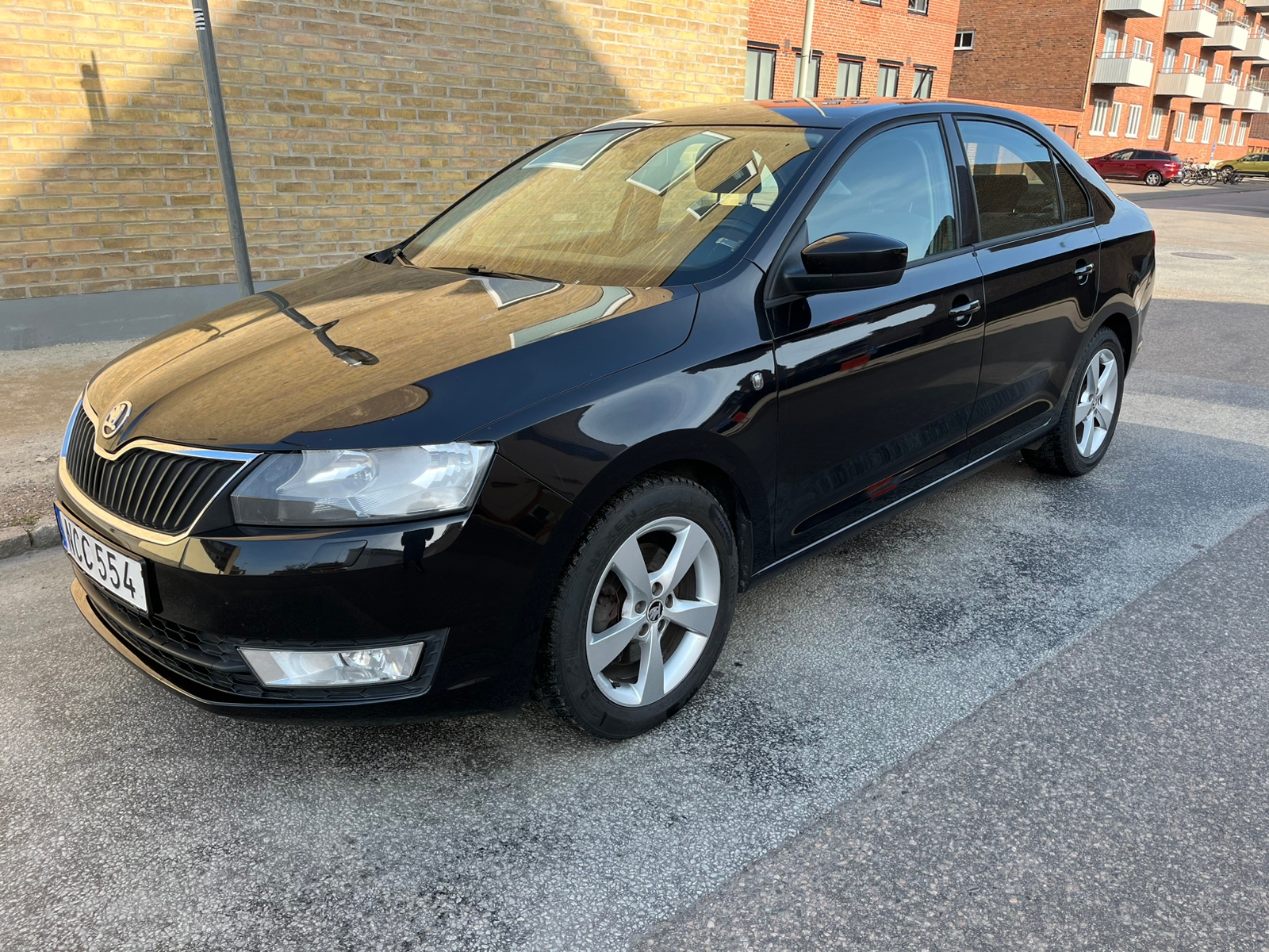 Skoda Rapid 1.2 TSI Manuell 2013, bild 2/8