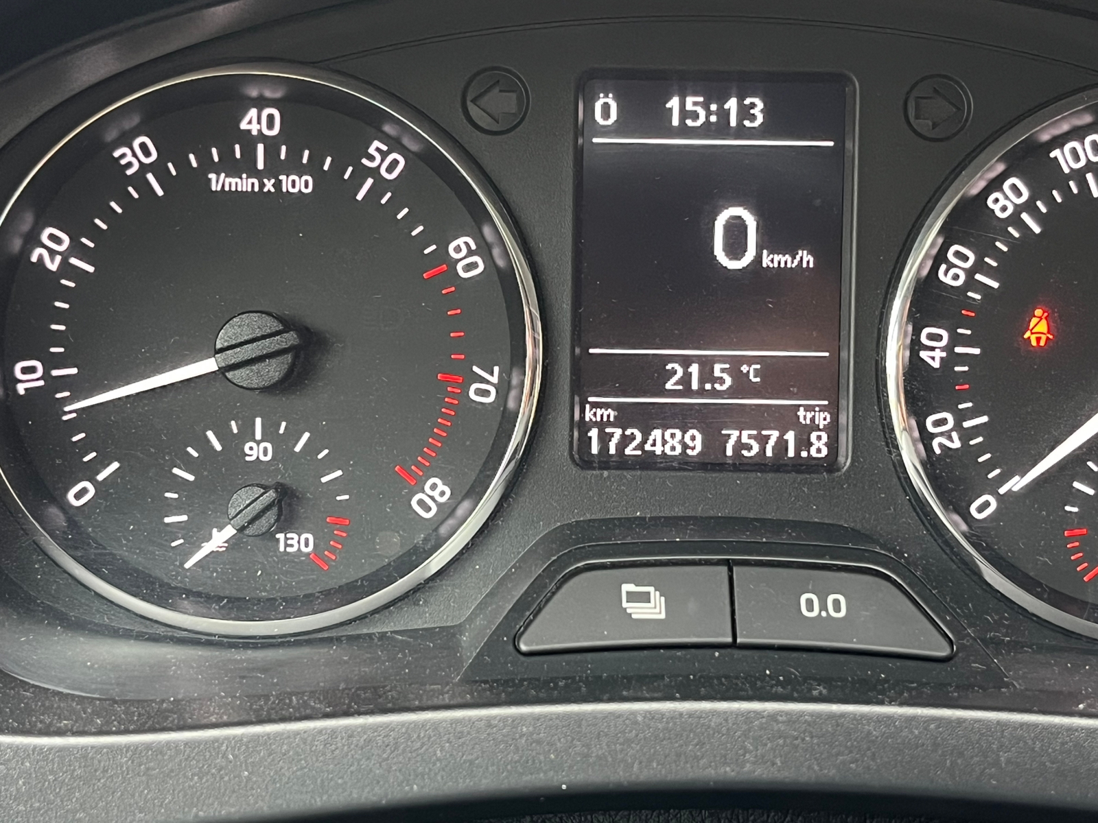 Skoda Rapid 1.2 TSI Manuell 2013, bild 8/8