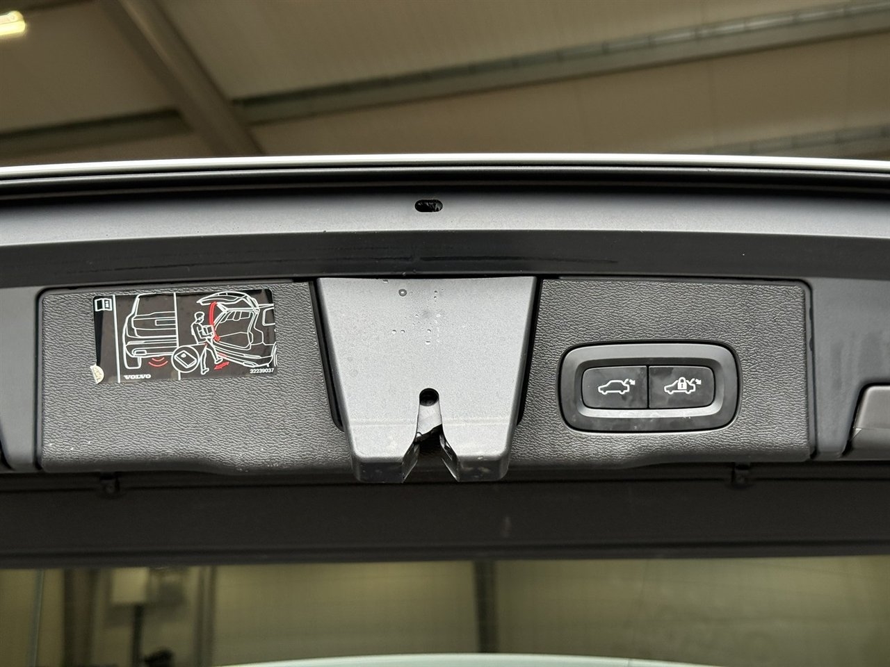 Volvo XC60 2019, bild 6/10