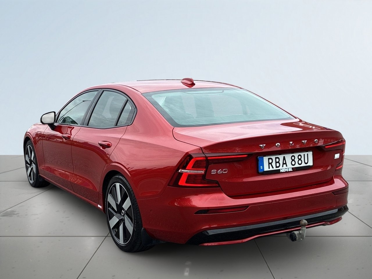 Volvo S60 Recharge T6 AWD Plus Dark Drag 2024, bild 5/24