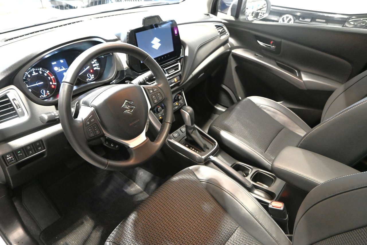 Suzuki S-Cross Hybrid Pano Drag 2025, bild 7/10