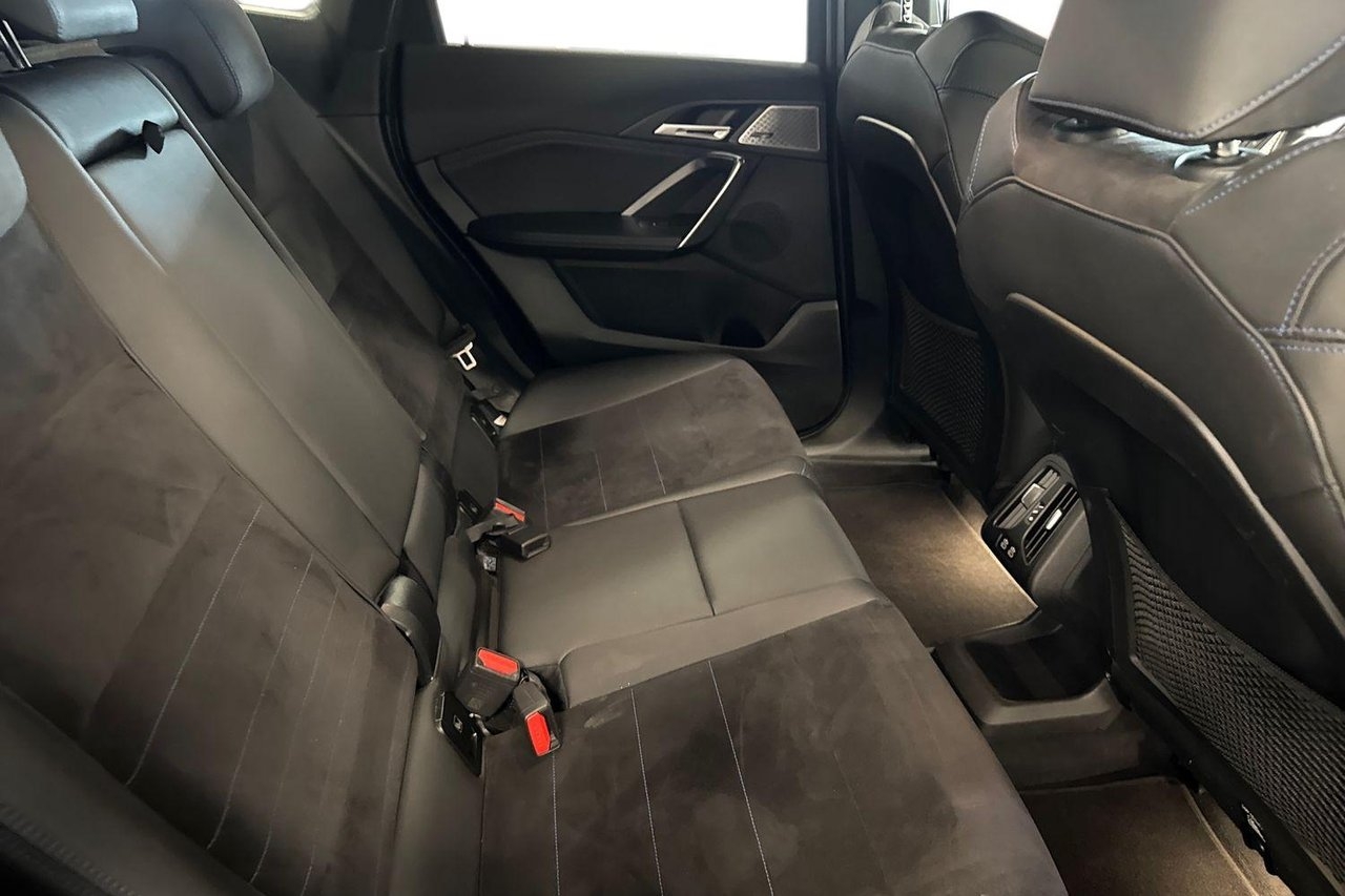 BMW iX1 xDrive 30 M-Sport 2023, bild 7/10