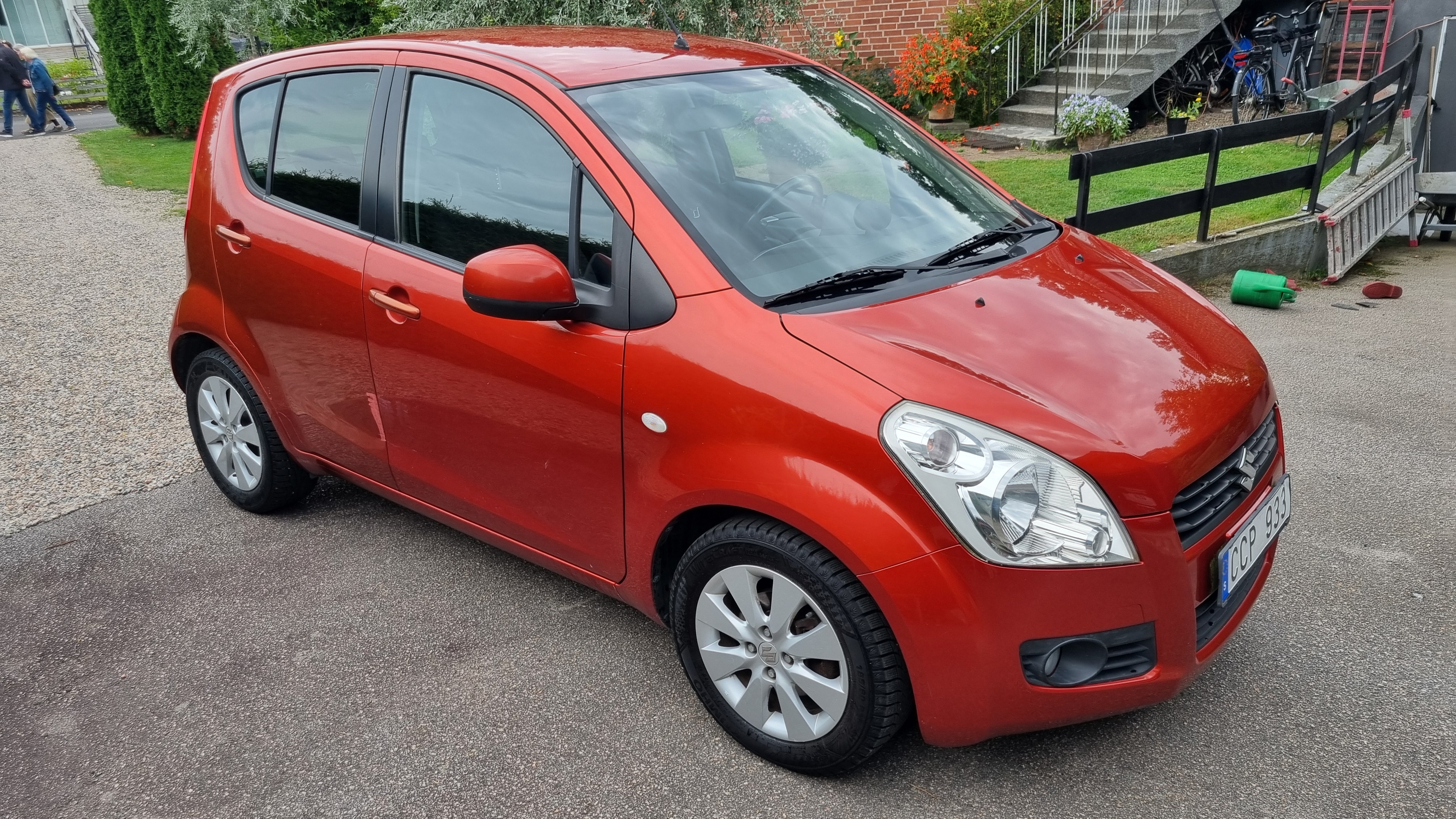 Suzuki Splash 1.0 DOHC 12V VVT Manuell 2010, bild 2/9