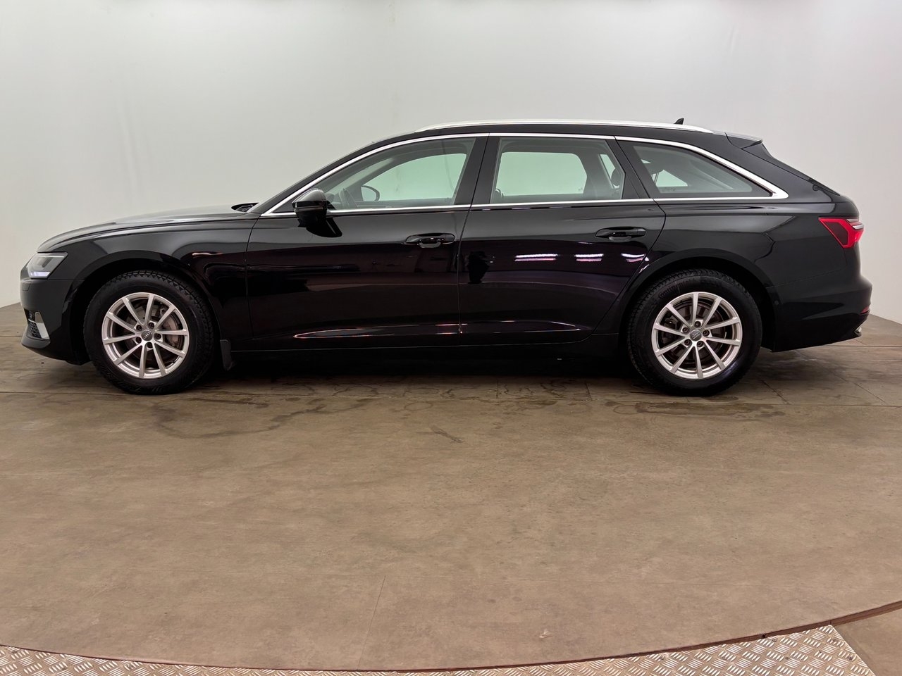 Audi A6 2021, bild 3/10