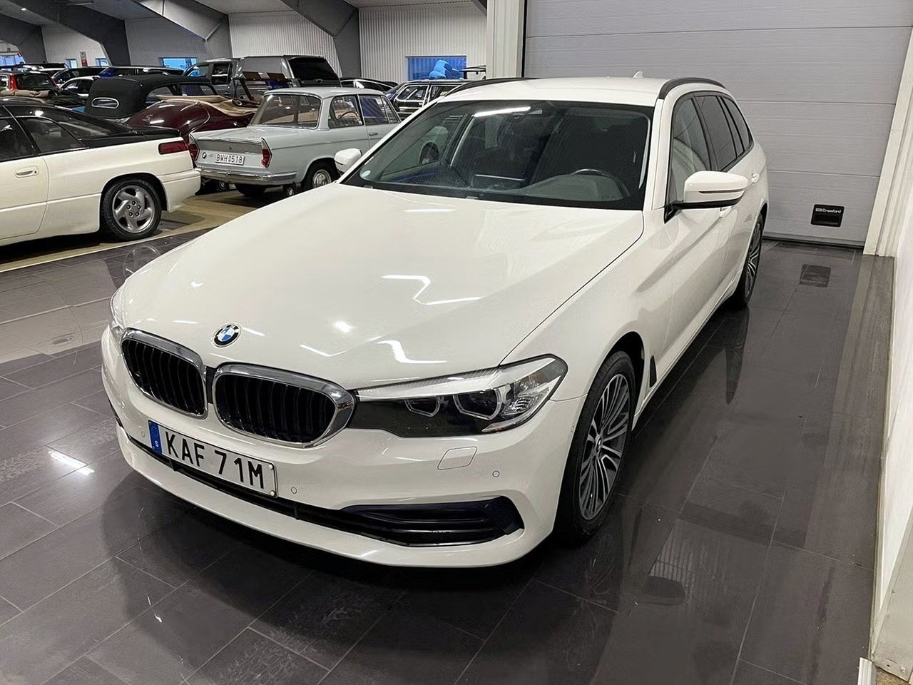 BMW 520 2020, bild 6/10