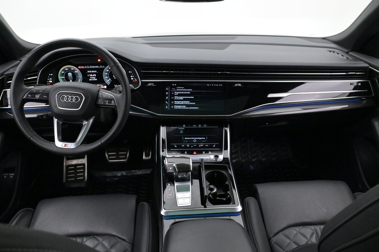 Audi Q8 2023, photo 6/10