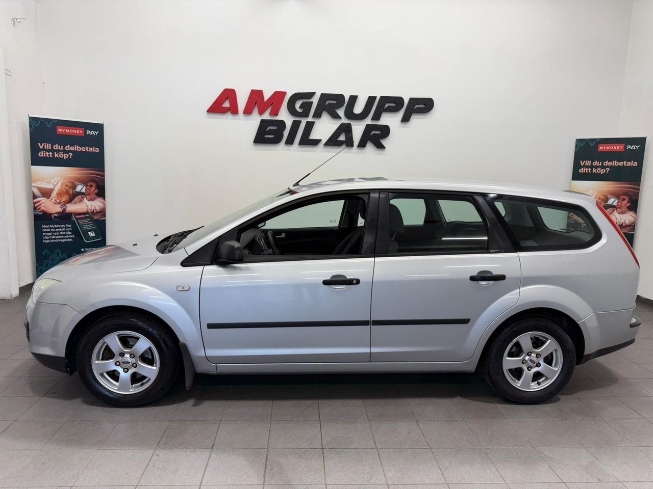 Ford Focus Kombi 1.8 Flexifuel Euro 4 2006, bild 4/10