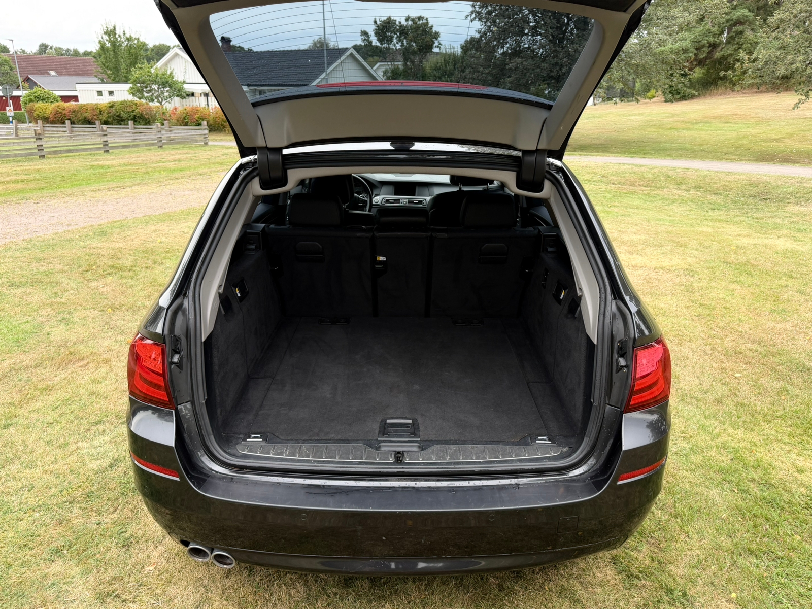 BMW 520 d Touring Steptronic 2012, bild 6/7