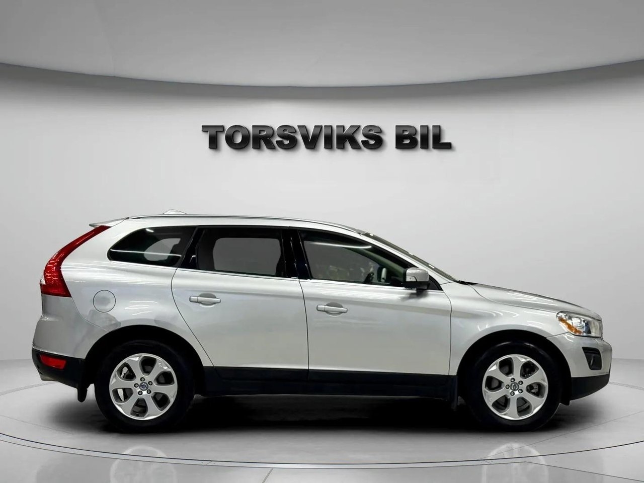 Volvo XC60 2.4D AWD Geartronic Summum 2010, bild 7/10