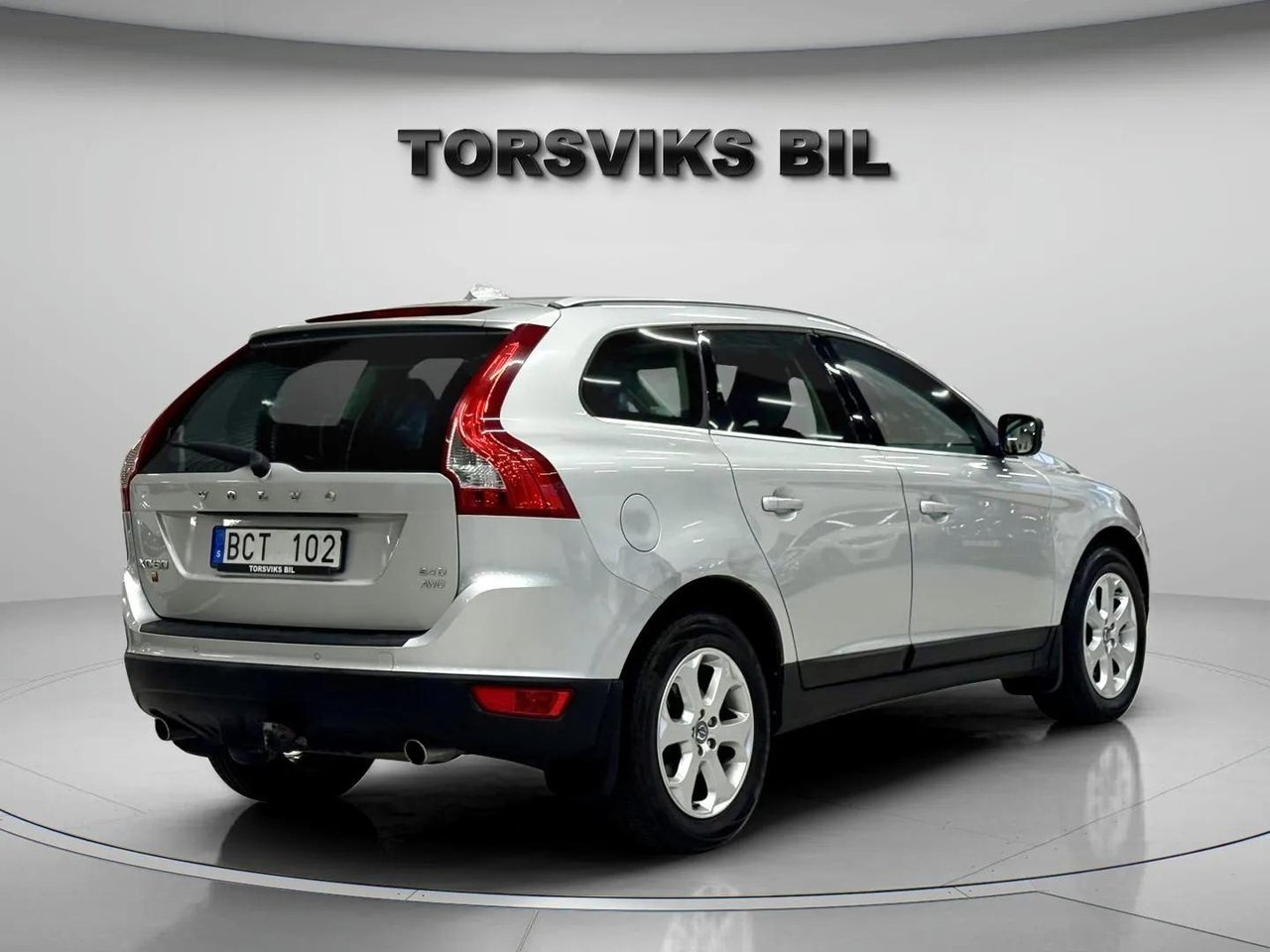Volvo XC60 2.4D AWD Geartronic Summum 2010, bild 6/10