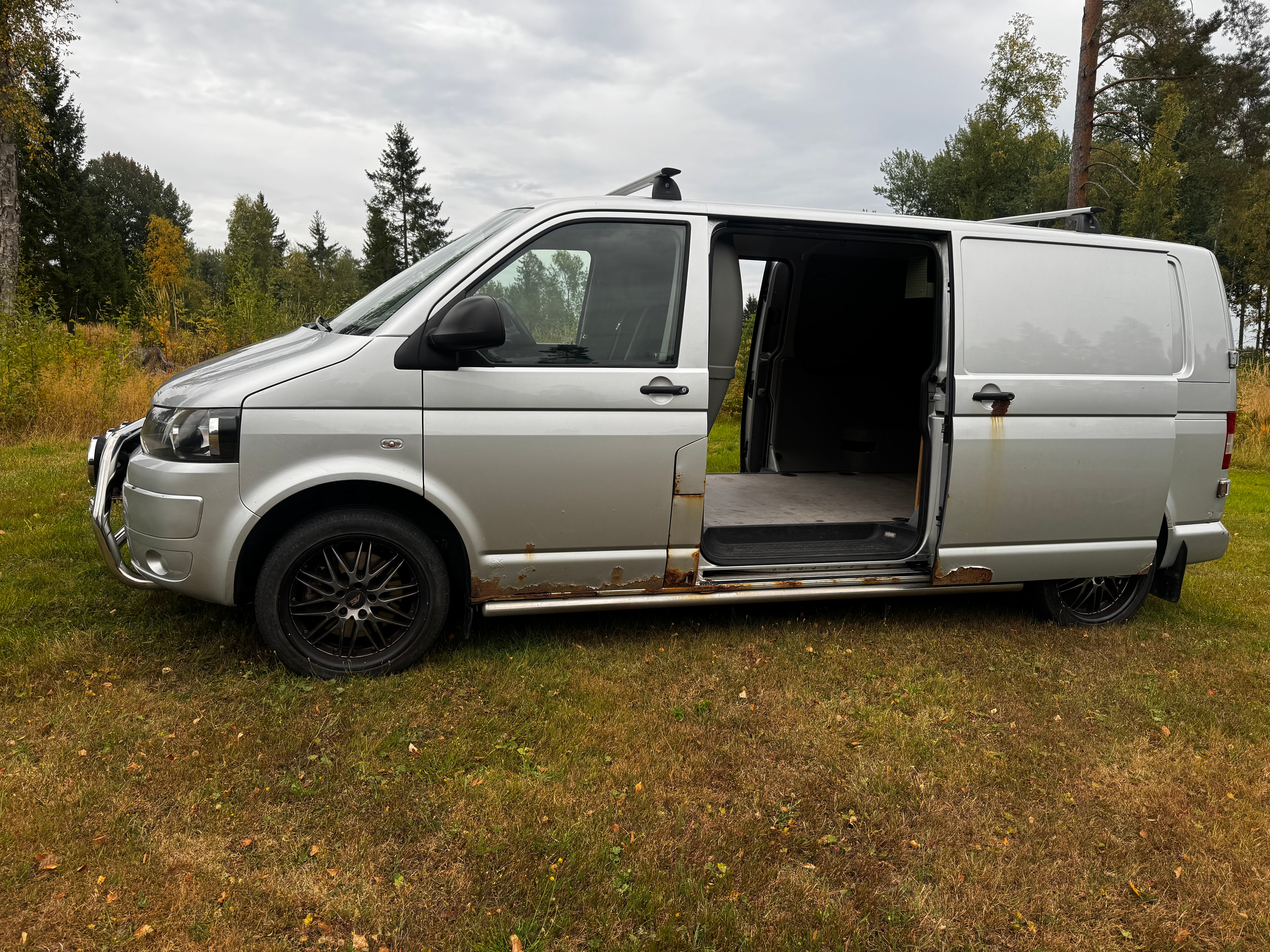 Volkswagen Transporter 2011, photo 2/4