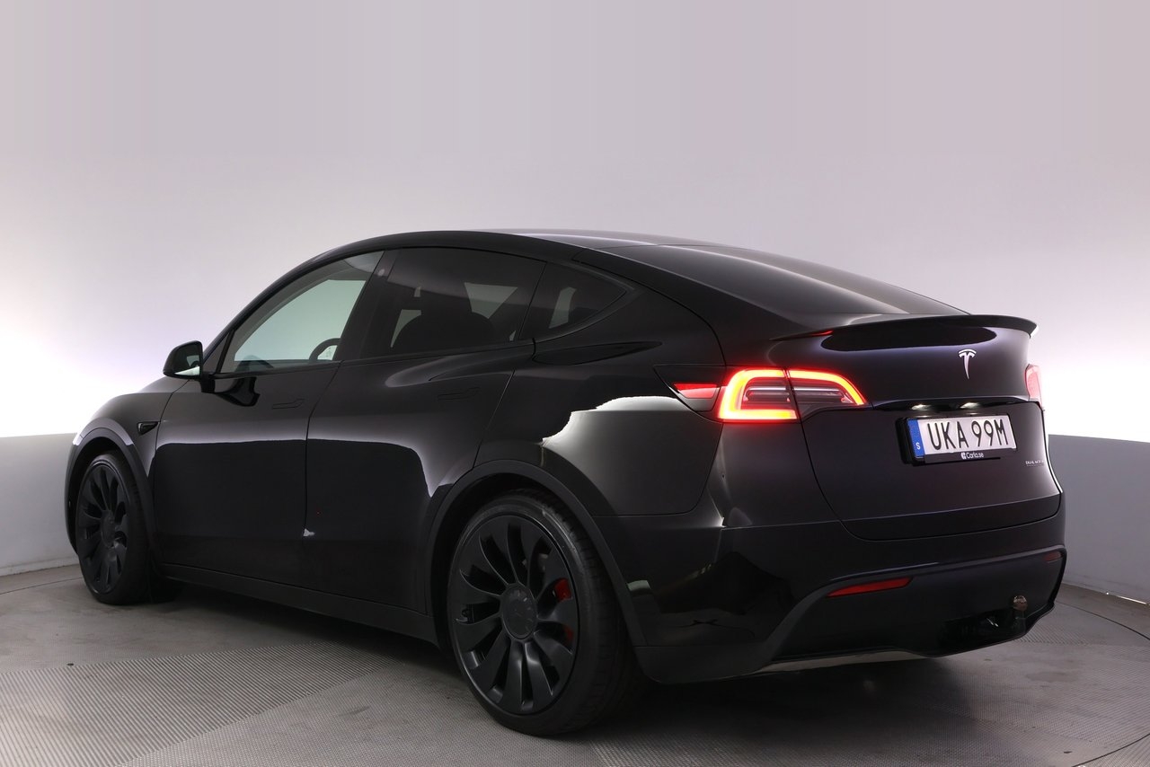 Tesla Model Y Performance Drag Autopilot 2023, bild 4/10