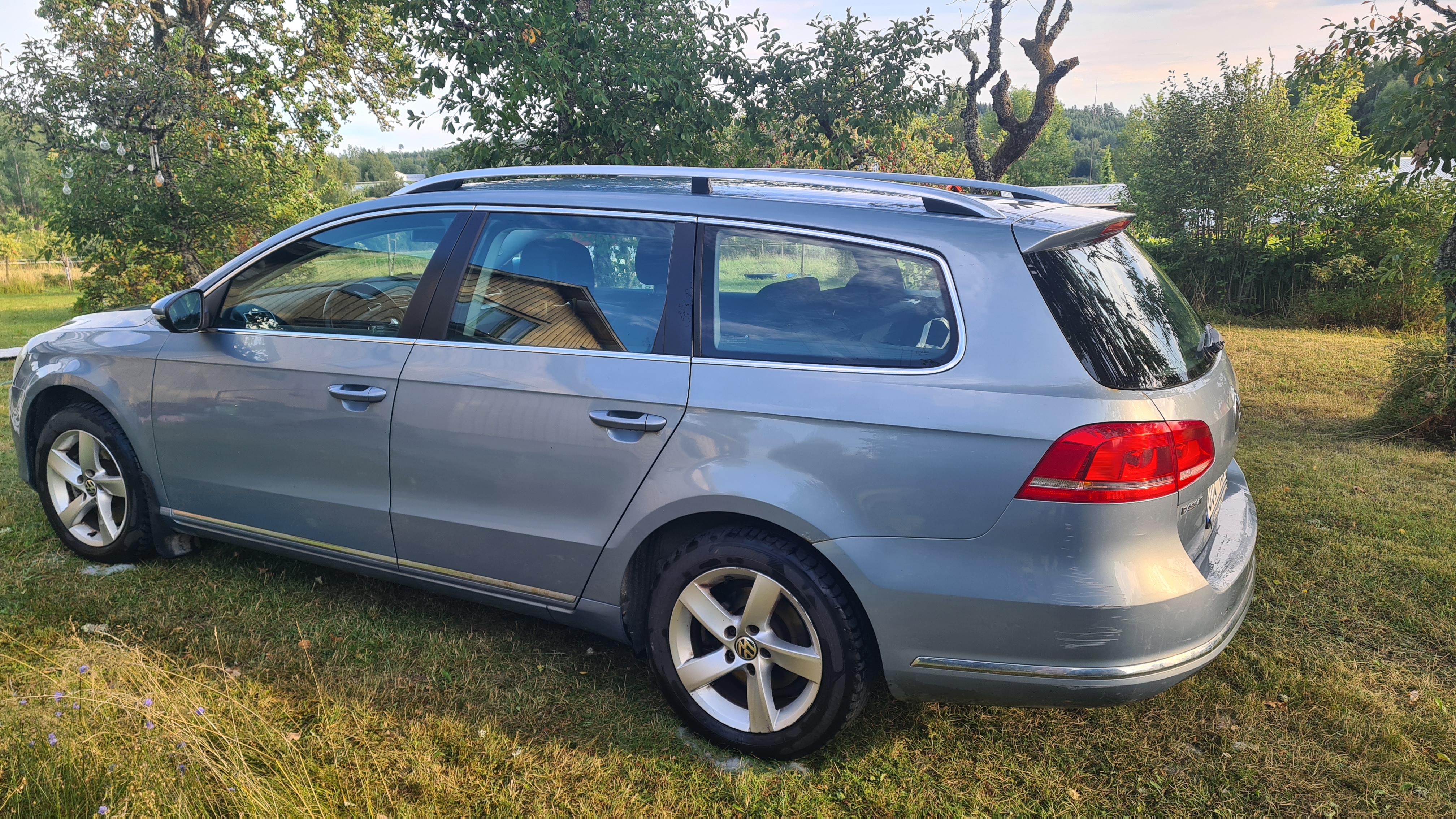 Volkswagen Passat 2012, bild 2/8