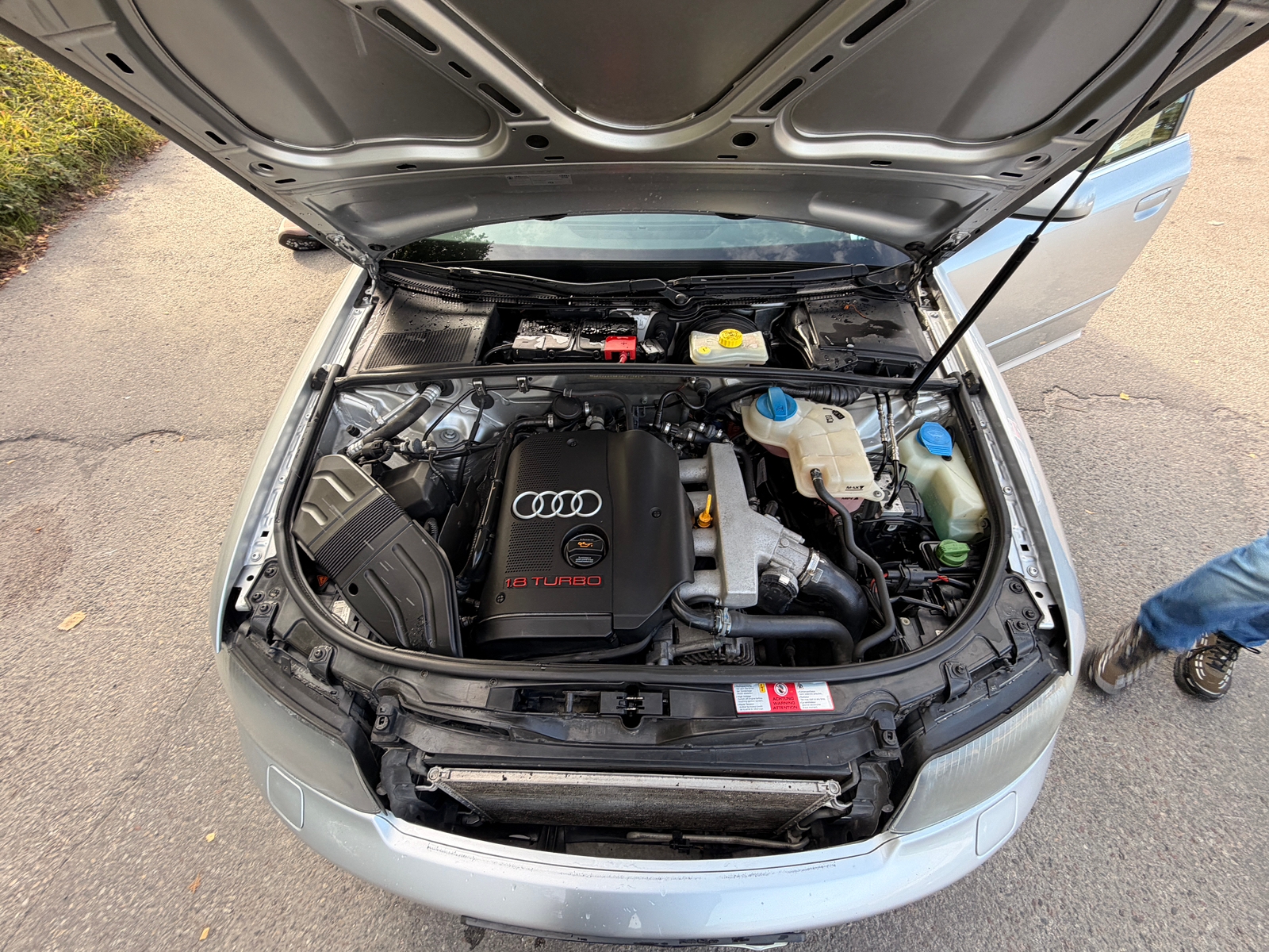 Audi A4 Sedan 1.8 T Manuell 2004, bild 6/11