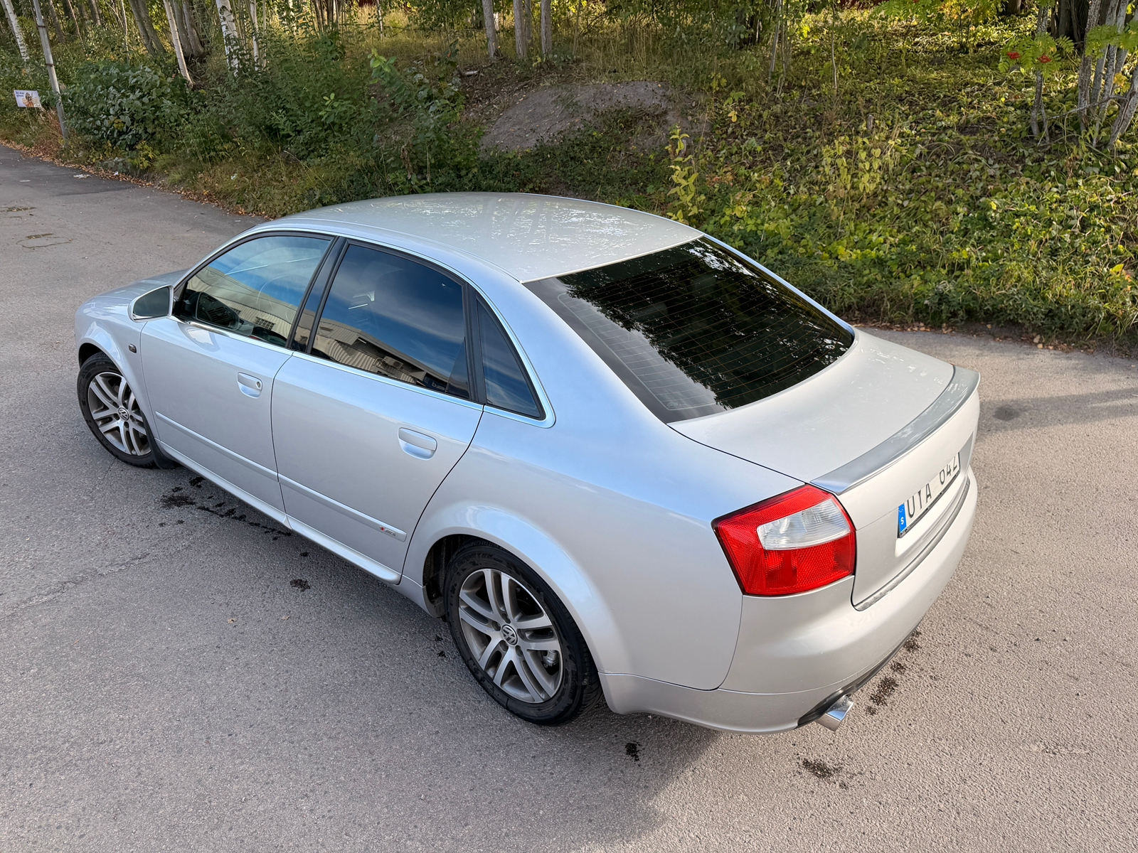 Audi A4 Sedan 1.8 T Manuell 2004, bild 4/11