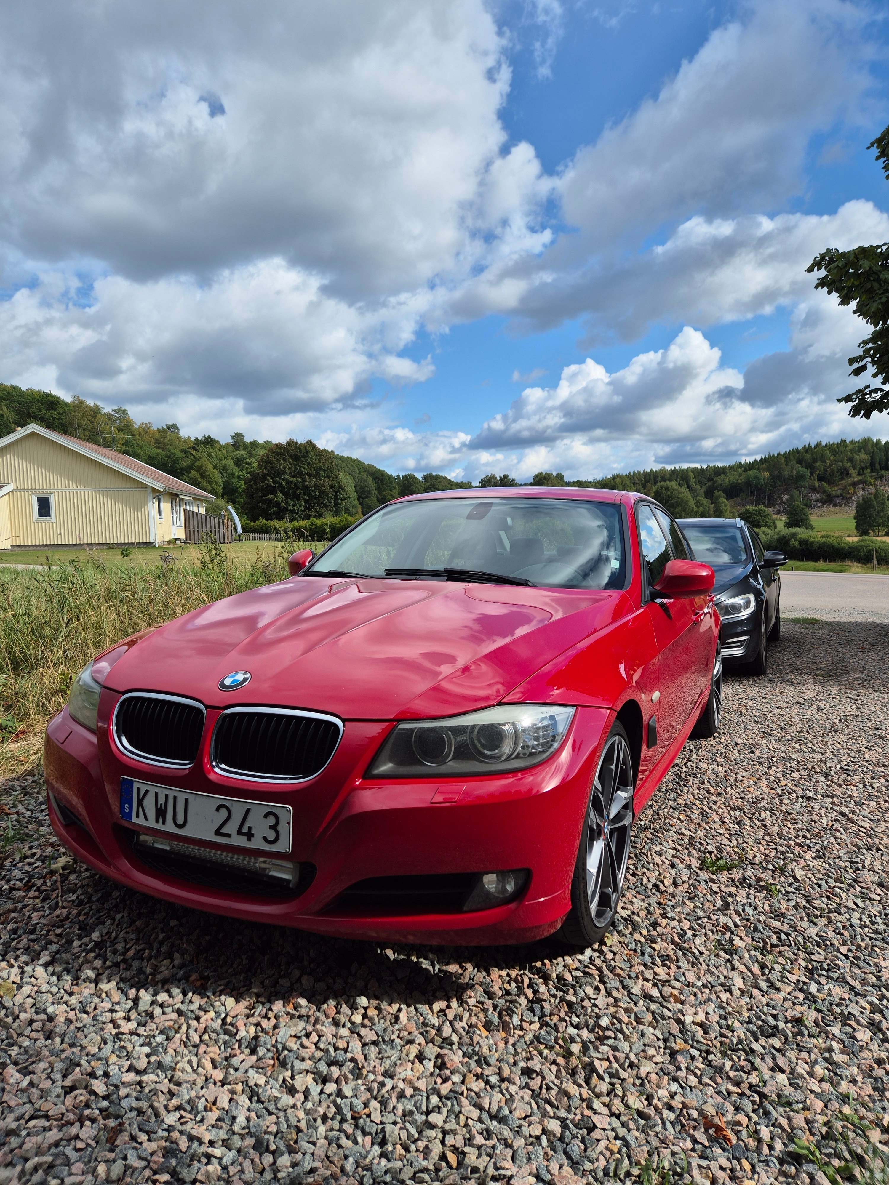 BMW 318 d Sedan Manuell 2011, bild 3/5