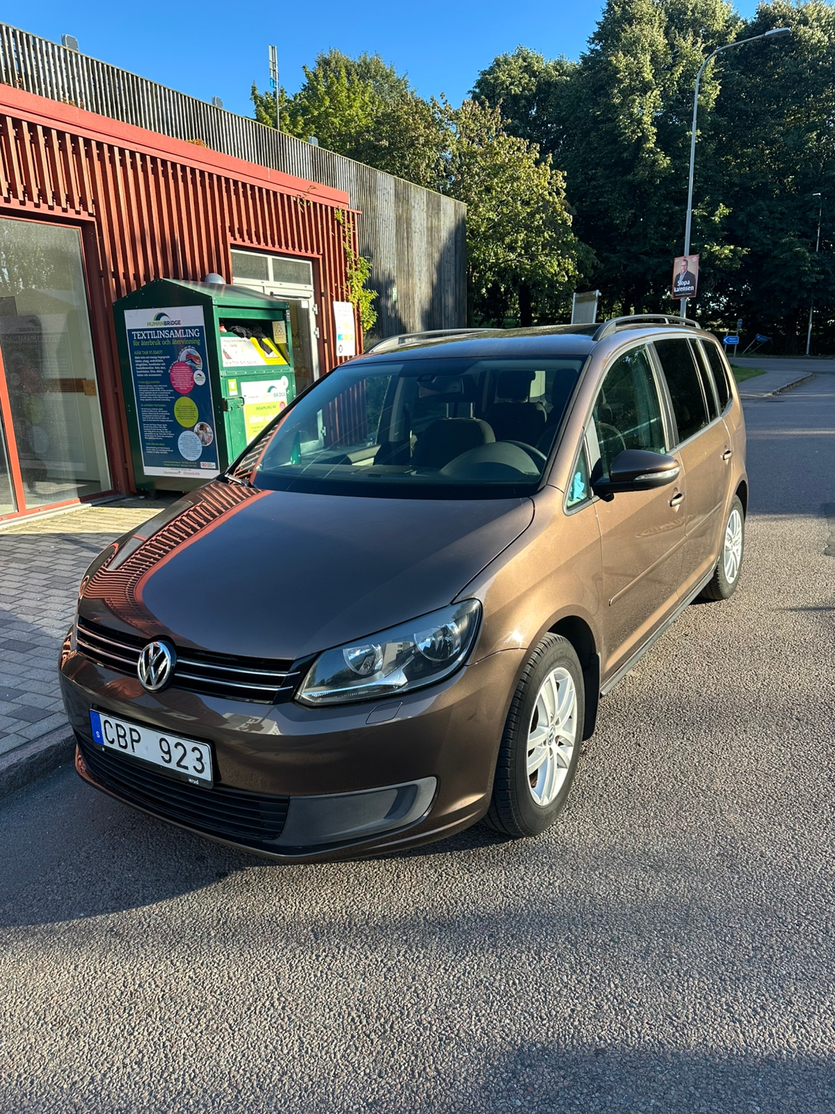 Volkswagen Touran 2012, kuva 2/4