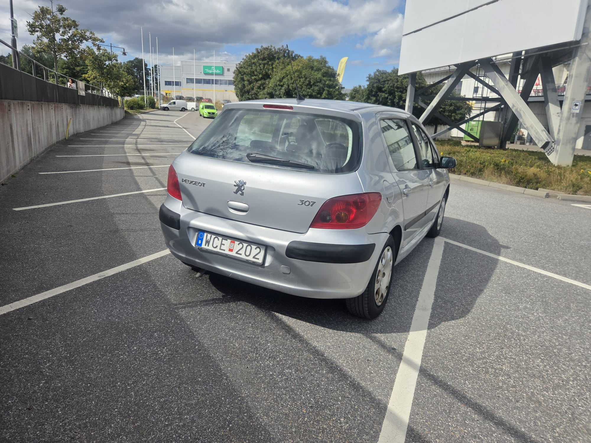Peugeot 307 5-dörrar 1.6 Manuell 2004, bild 4/6