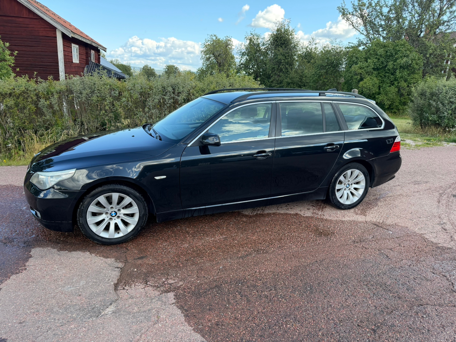 BMW 525
